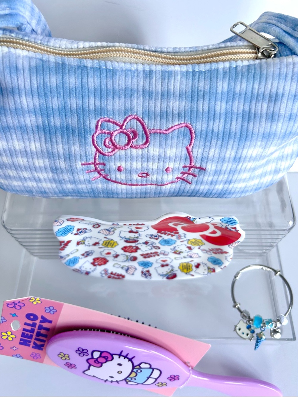 💖(HK385) Hello Kitty 4-Piece Purse Bundle! - Picture 3 of 11
